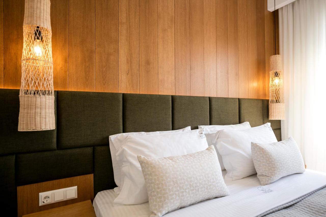 Pachis Escape Suites Bagian luar foto
