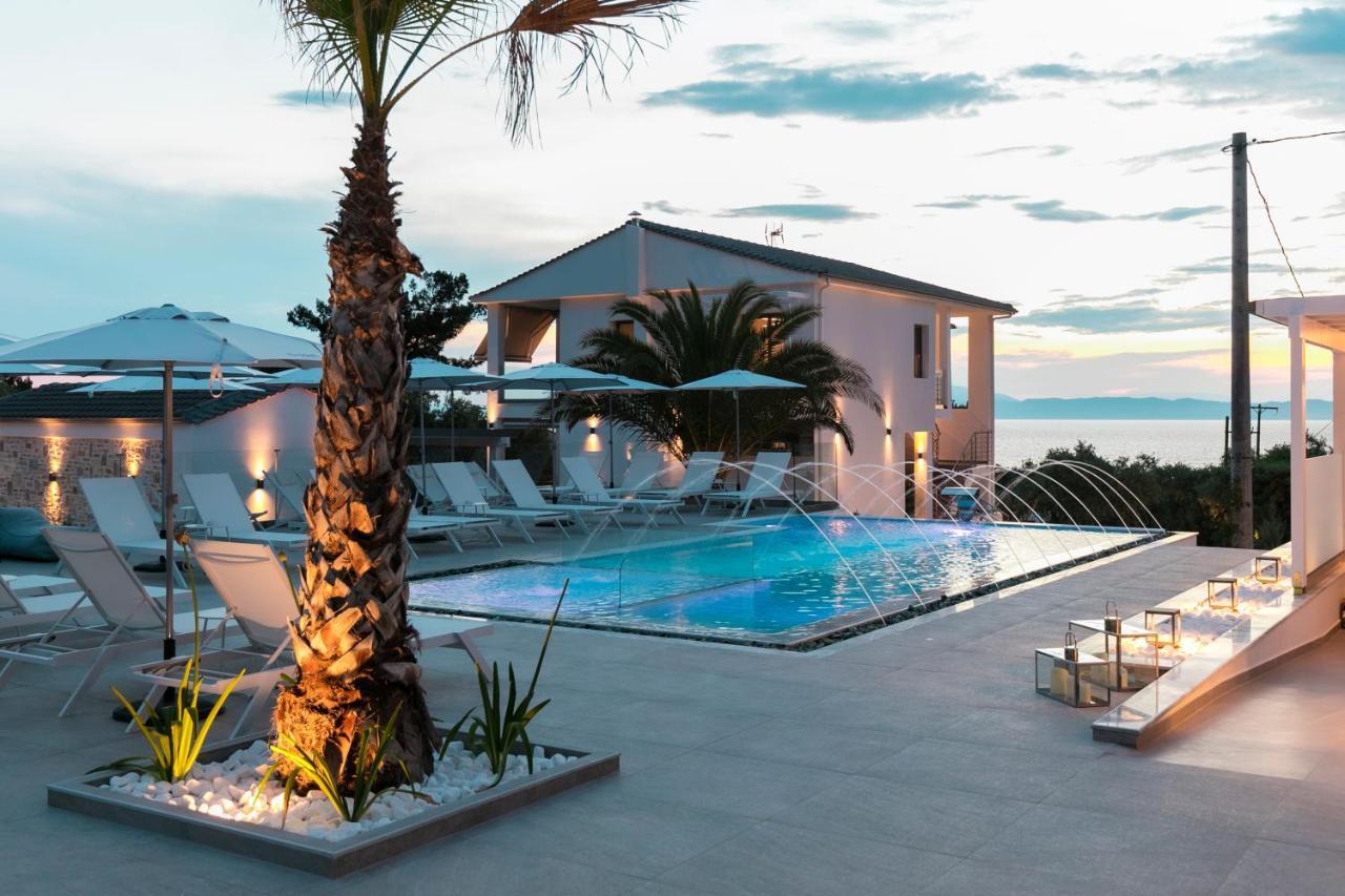 Pachis Escape Suites Bagian luar foto