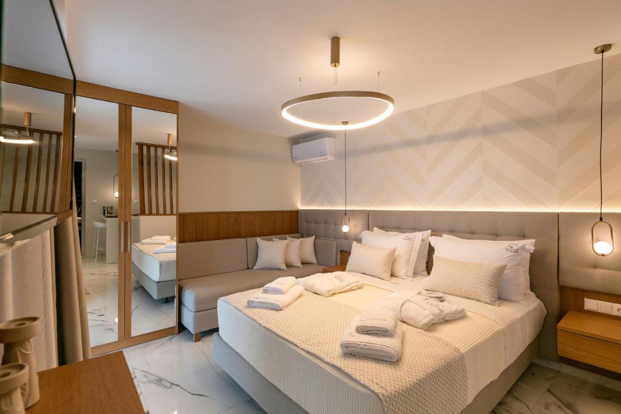 Pachis Escape Suites Bagian luar foto